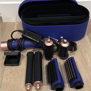 Dyson Airwrap Like New